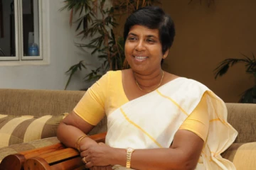 திங்களின் பின்னர்  நாடு  திறக்கப்படும்; சுதர்ஷனி பெர்னாண்டோபுள்ளே