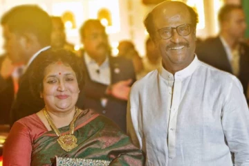 ரஜினி தனது மனைவியின் பிறந்தநாளை எப்படி கொண்டாடியுள்ளார் பாருங்க..! யாரும் பார்த்திராத அரிய புகைப்படம்..