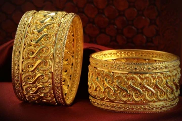 රත්තරන් ගිනි ගණන් යයි - ගන්න තියා හිතන්නවත් බැරි අද රන් මිල මෙන්න