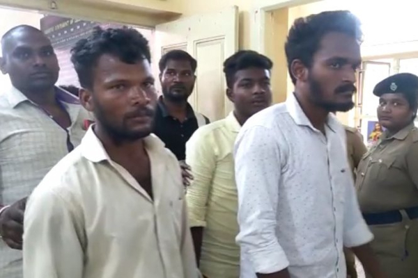 அரசு பள்ளி மாணவியை கதற கதற 10 பேர் சேர்ந்து கூட்டு பாலியல் வன்கொடுமை : விழுப்புரத்தில் அதிர்ச்சி சம்பவம் - தமிழ்நாடு