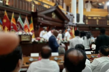 තවත් ඇමතිධූර 50ක්?...ඉන්ධන පෝලිමකින් මතුවූ අමුතුම කතාවක්.(VIDEO)