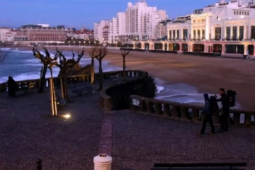 பிரான்சில் புடினுடைய மகளுக்குச் சொந்தமான ஆடம்பர மாளிகையை கைப்பற்றிய சமூக ஆர்வலர்கள்: அடுத்து செய்த அதிரடி