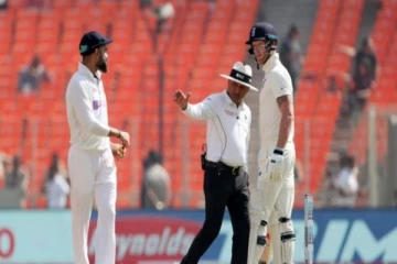 விராட் கோஹ்லி - பென் ஸ்டோக்ஸ் இடையே மைதானத்தில் ஏற்பட்ட கடும் வாக்குவாதம்! நடந்தது என்ன? வைரலாகும் வீடியோ