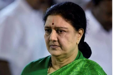 அதிமுக பொதுச் செயலாளர் பதவி விவகாரம் - சசிகலா வழக்கு திடீர் ஒத்திவைப்பு!