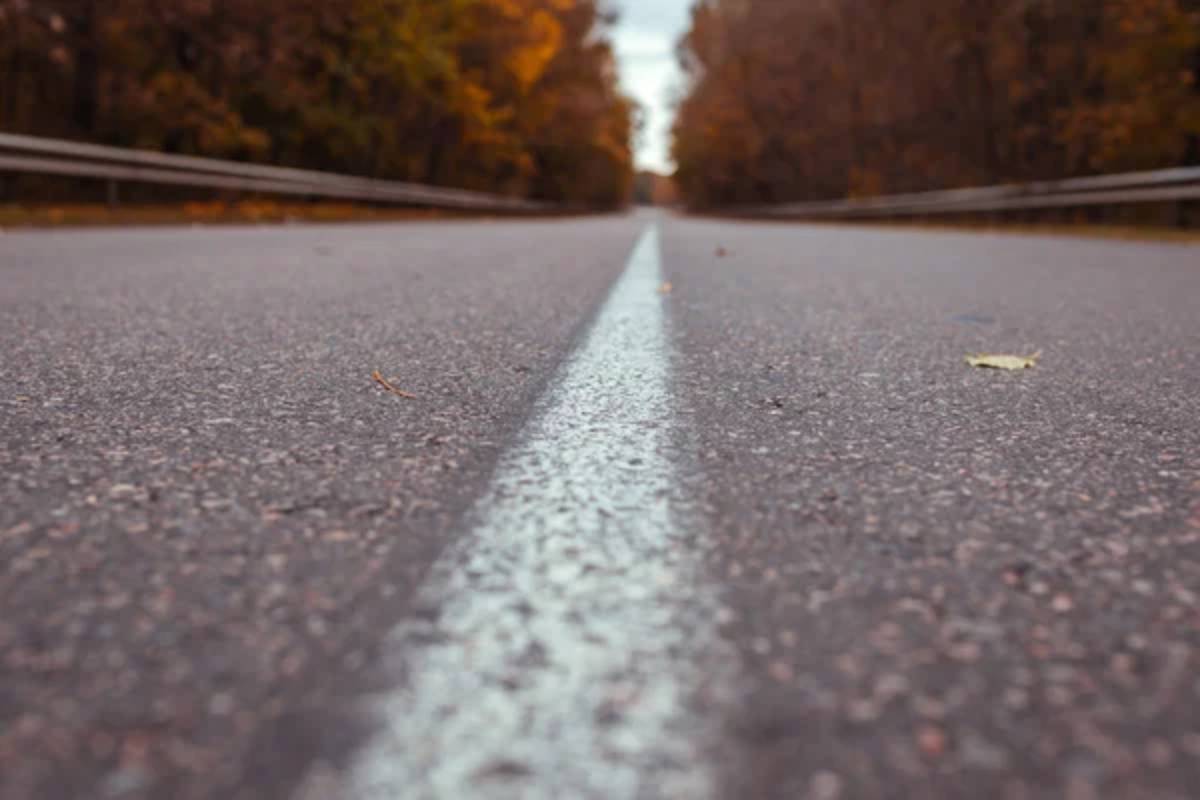 பாலைவன மணலில் சாலைகள் அமைக்கும் புதிய தொழில்நுட்பம் | A Road Made From Desert Sand