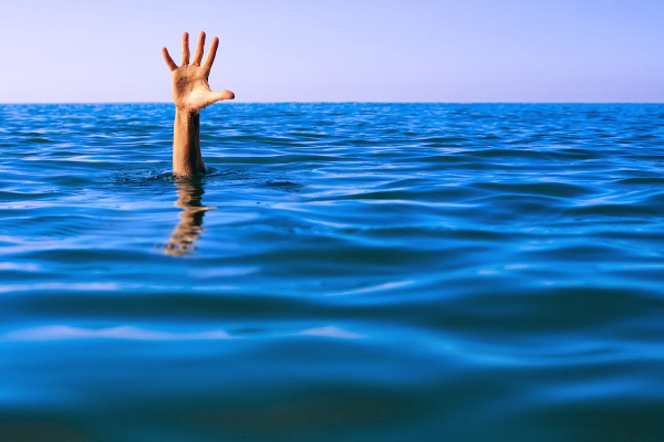 நீர்கொழும்பு கடல் அலையில் அடித்துச் செல்லப்பட்ட சிறுவன் மீட்பு | Boy Rescued After Being Swept Away Waves Colombo நீர்கொழும்பு கடல் அலையில் அடித்துச் செல்லப்பட்ட சிறுவன் மீட்பு | Boy Rescued After Being Swept Away Waves Colombo