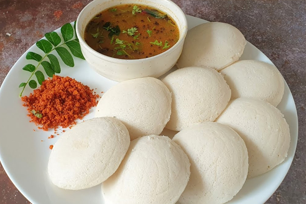 ரேஷன் அரிசியில் பஞ்சு போன்ற இட்லி வேண்டுமா? இந்த ஒரு பொருளை மட்டும் சேருங்க | Ration Rice Soft Idly Add This Ingredient