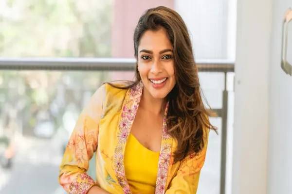 தொகுப்பாளினி கிகி-யா இது? ஓ சென்யோரீட்டா... பாடலுக்கு போட்ட குத்தாட்டத்தை பாருங்க! | Host Keerthi Hot Dance In Short Dress Viral Video