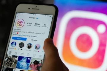 இன்ஸ்டா fake account மீது தீவிர காதல்..பெண் எடுத்த விபரீத முடிவு - பகீர் பின்னணி !