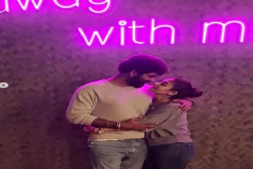 ‘’அழகா சிரிச்ச முகமே நினைச்சா தோணும் இடமே ‘’ : மகிழ்ச்சியில் விக்னேஷ்சிவன் நயன்தாரா ஜோடி வைரலாகும் புகைப்படம்