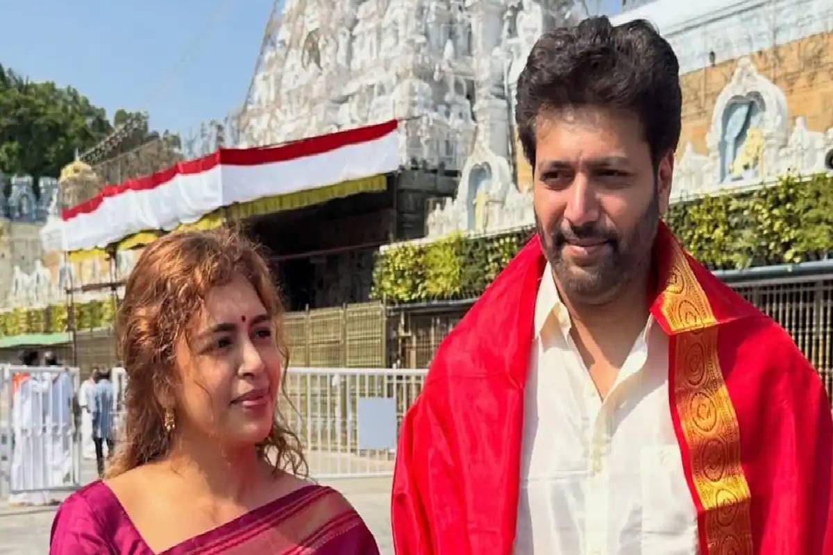 தனிமையில் ஆர்த்தி : கெனிஷாவுடன் ரொமான்ஸ் பண்ணும் ரவிமோகம்! வைரலாகும் வீடியோ | Actor Ravi Mohan Romance With Kenishaa Video Viral