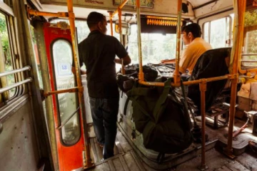 ආසන පටි නීතියට බස් සංගම් වලින් බ්‍රේක් එකක්