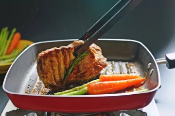 Nonstick pan වල ආහාර පිසීම මාරයාට අත වැනිල්ලකි.