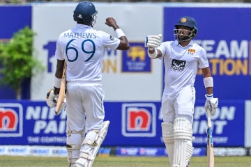 704 ஓட்டங்கள் குவித்து இலங்கை டிக்ளேர்! ஏஞ்சலோ மேத்யூஸ் அதிரடி சதம்