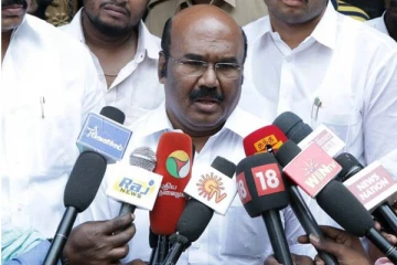 எந்த கொம்பனாலும் அதிமுகவை ஆட்ட முடியாது - முன்னாள் அமைச்சர் ஜெயக்குமார்