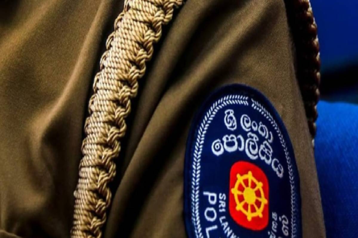 மகளை பாலியல் துஷ்பிரயோகம் செய்த பொலிஸ் அதிகாரியான தந்தை | Police Officer Father Sexually Abused Daughter மகளை பாலியல் துஷ்பிரயோகம் செய்த பொலிஸ் அதிகாரியான தந்தை | Police Officer Father Sexually Abused Daughter