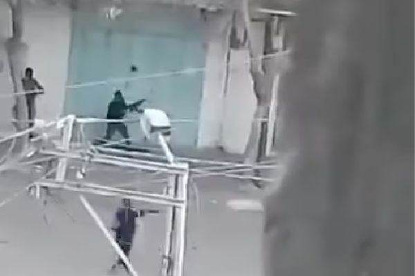காசாவில் எட்டுபேருக்கு பகிரங்கமாக மரணதண்டனையை நிறைவேற்றிய ஹமாஸ் | Hamas Gaza 8 People Sentenced To Death In Public
