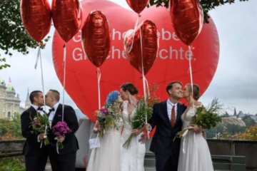 சுவிட்சர்லாந்தில் ஒரே பாலின திருமணங்களுக்கு அனுமதி! எப்போது முதல்?