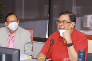 பசில் ராஜபக்சவுக்கு பதிலாக  பேராசிரியர் ஜி.எல்.பீரிஸ் நியமனம்