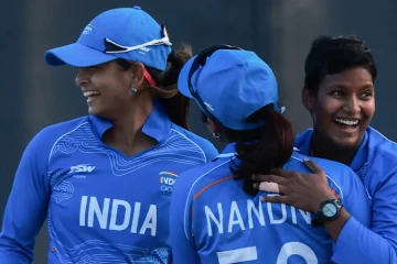 ලංකාවෙ රන් සිහිනය සුන් වෙයි - කාන්තා ක්‍රිකට් ඉතිහාසයේ අඛණ්ඩ දෙවන රන් පදක්කමත් ඉන්දියාවට