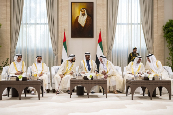 ஒரு நாட்டை ஆளும் 7 மன்னர்கள்; அதிக இந்தியர்கள் வசிக்கும் நாடு - எது தெரியுமா? | 7 Kings 7 Cities In Country Uae Most Indians Live