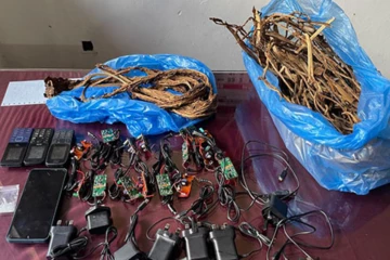 ගාල්ල බන්ධනාගාරයට විසිකරන්න ගිය පාර්සලයක් මාට්ටු