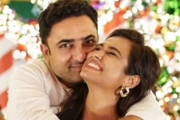 வரதட்சணை வாங்கிக்கொண்டு திருமணம் செய்துகொண்ட ரம்யா பாண்டியன்.. இது என்ன புதுசா இருக்கே..