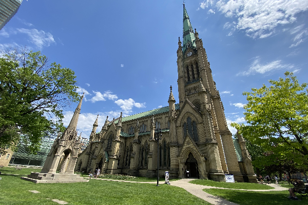 கனடா தேவாலயத்தில் குண்டு வைக்கப்பட்டுள்ளதாக அச்சுறுத்தல் | Canadian Church Bomb Threat
