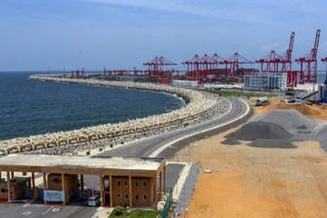கொழும்பு துறைமுக நகர பொருளாதார ஆணைக்குழு யோசனை நாடாளுமன்றில் நிறைவேற்றப்படுவது தொடர்பில் எச்சரிக்கை