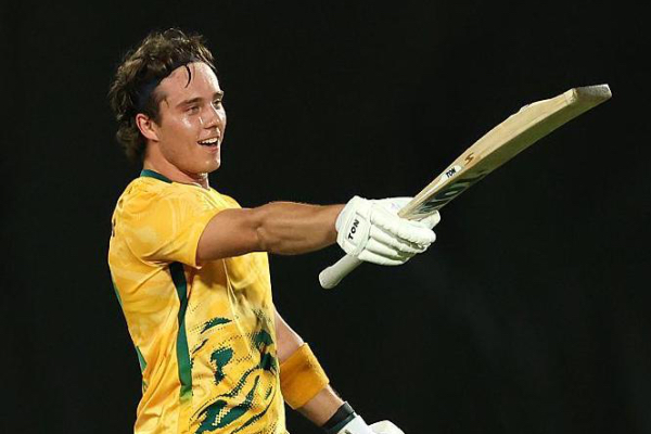 கடந்த ஆண்டு அதிக சிக்சர் அடித்த வீரர் யார் தெரியுமா? 2ம் இடம் பிடித்த இந்திய வீரர் | Who Hit The Maximum Sixes In 2025 Icc Match