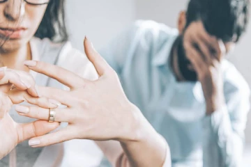 திருமணமான 3 நிமிடத்தில் விவாகரத்து - ஏன் தெரியுமா?