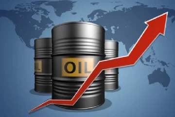 ஈரான் மீதான தாக்குதல் எதிரொலி : கிடுகிடுவென உயர்ந்த கச்சா எண்ணெய் விலை