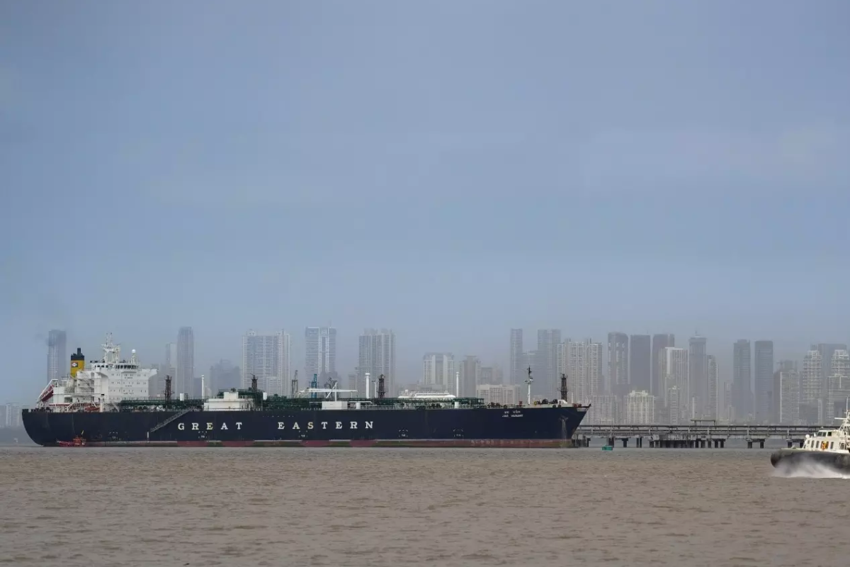 ஹோர்முஸ் நீரிணையில் பறிபோகும் உயிர்கள்.. ஈரான் விவகாரத்தில் கொந்தளிக்கும் இந்தியா | India Only Nation Lose Mariners Hormuz India Iran