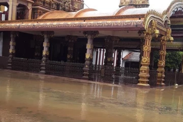 யாழில் அடைமழை: வெள்ளத்தால் நிரம்பியது நல்லூர் வளாகம்