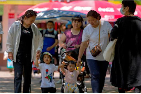 3 குழந்தைகள் அவசியம் - கட்டாயப்படுத்தும் அரசு! | 3 Children Forced Government Orders