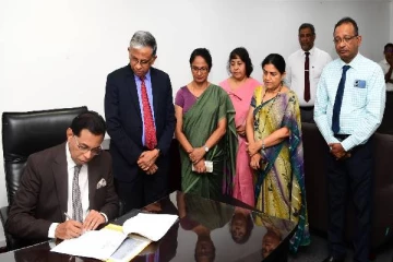 கடமைகளைப் பொறுப்பேற்றுக் கொண்ட சுகாதார அமைச்சின் புதிய செயலாளர்