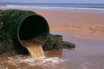 இந்த கடற்கரை பகுதிகளை பிரித்தானிய மக்கள் கட்டாயம் தவிருங்கள்: அதிர்ச்சி காரணம்