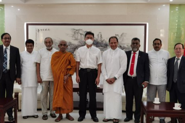 சிறிலங்கா நாடாளுமன்றிற்கு திடீர் விஜயம் செய்த சீனத் தூதுவர்! - ஐபிசி தமிழ்