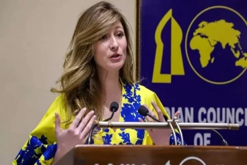 போரில் ரஷ்ய வீரர்கள் வீடுகளில் உள்ள கழிவறை கிண்ணங்களை கூட திருடுகிறார்கள்: உக்ரைன் அமைச்சர் குற்றச்சாட்டு