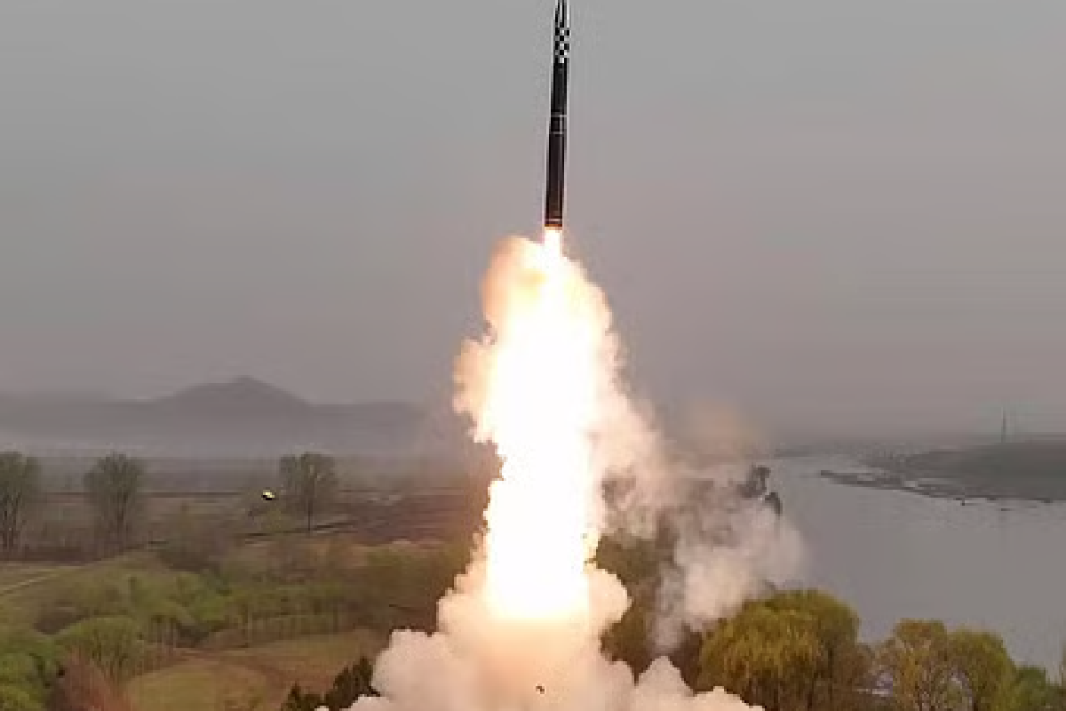 மீண்டும் ஏவுகணை சோதனை நடத்திய வடகொரியா ; உலகிற்கு எச்சரிக்கை | North Korea Conducts Missile Test Again