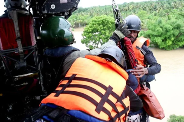 தலதா மாளிகை - அஸ்கிரிய பீடத்தில் இருந்து மக்களுக்கு மிகப்பெரிய உதவித்தொகை | Great Scholarship For People