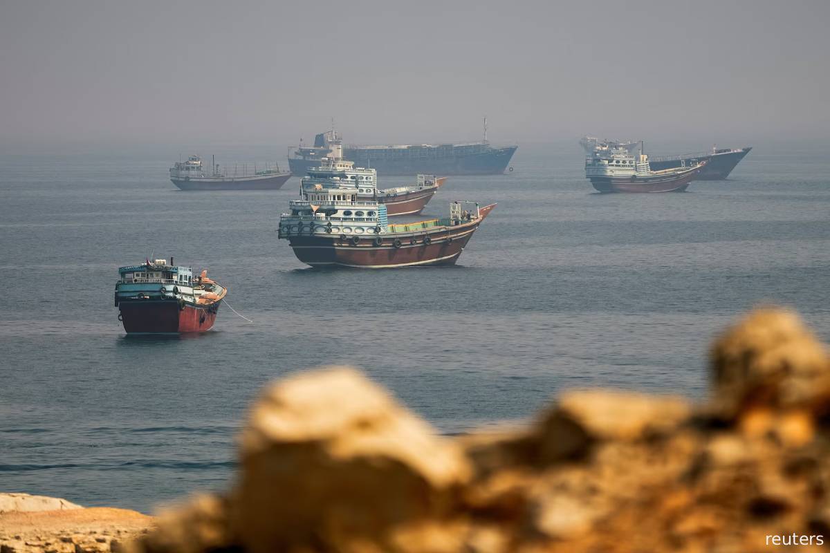 நான்கு மாதம்... ஹார்முஸ் நீரிணையில் ரகசிய இரவு நேர நடவடிக்கையில் அமெரிக்கக் கடற்படை | Hormuz Us Navy Night Mission நான்கு மாதம்... ஹார்முஸ் நீரிணையில் ரகசிய இரவு நேர நடவடிக்கையில் அமெரிக்கக் கடற்படை | Hormuz Us Navy Night Mission
