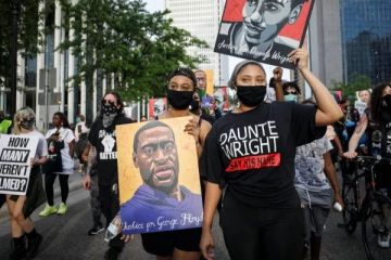 உலகை உலுக்கிய  ஜார்ஜ் பிளாய்டு கொலை; தண்டனையை அறிவித்த நீதிமன்றம்!