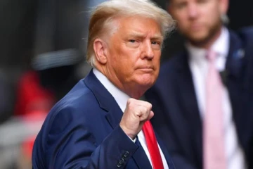 ட்ரம்ப் சர­ண­டைவார்; ஆனால் ஆஜ­ரா­க­மாட்டார்