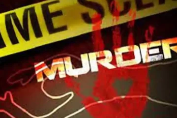 நள்ளிரவில் பேத்தியை காணவந்த தாத்தா! ரத்தவெள்ளத்தில் உயிரிழந்த சோகம்