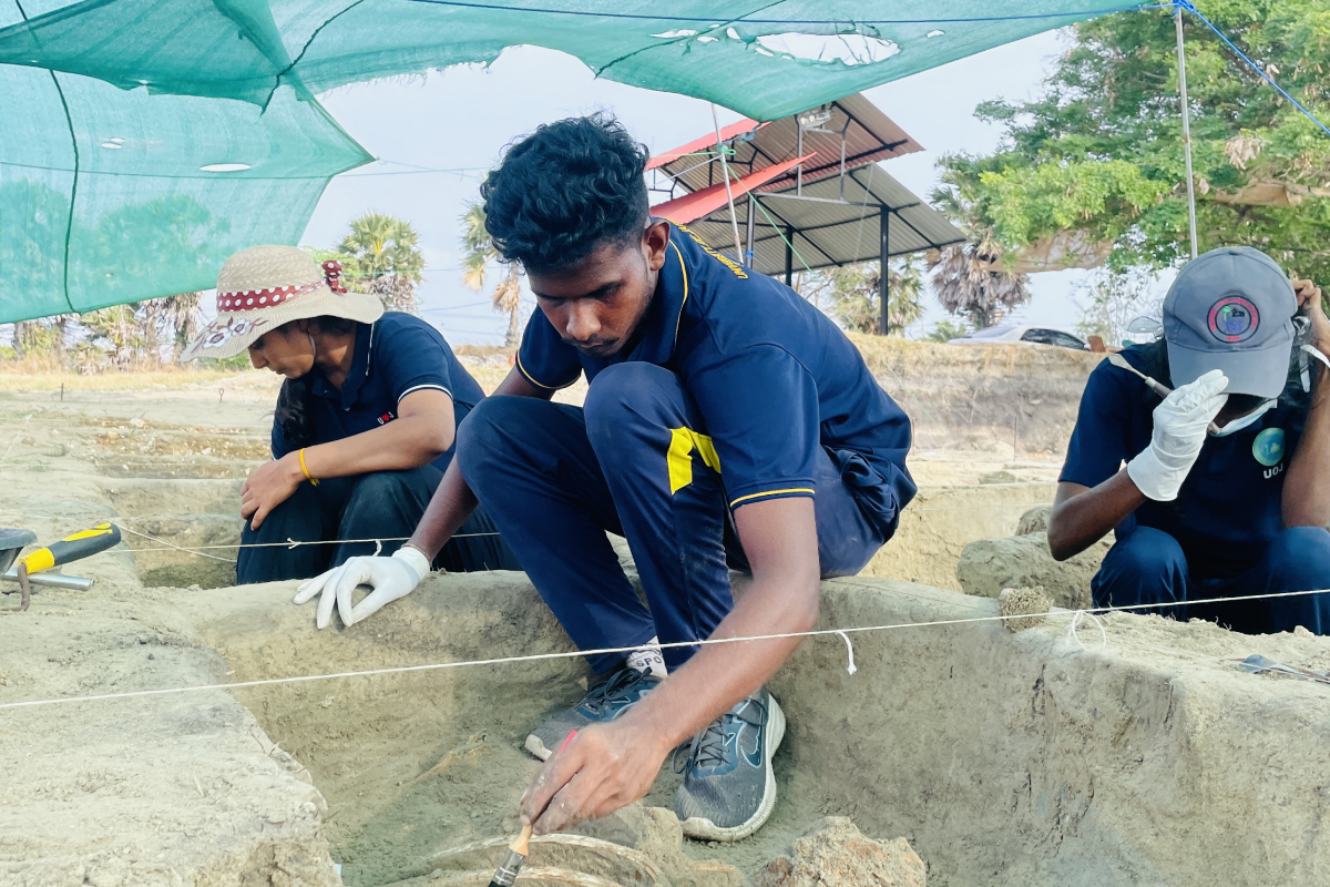 தொல்லியல் ஆய்வாளர் ராஜ் சோமதேவா இலங்கை அரசின் கைக்கூலி..! எழும் குற்றச்சாட்டு | Archaeologist Raj Somadeva A Stooge Lankan Govt தொல்லியல் ஆய்வாளர் ராஜ் சோமதேவா இலங்கை அரசின் கைக்கூலி..! எழும் குற்றச்சாட்டு | Archaeologist Raj Somadeva A Stooge Lankan Govt