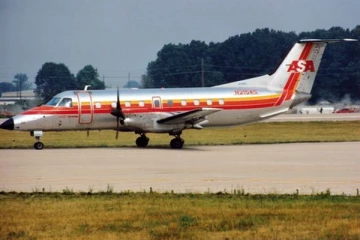 தூக்கமில்லாத விமானிகள்..! செங்குத்தாக தரையில் மோதிய விமானம்: பயணிகளின் பரிதாப நிலை