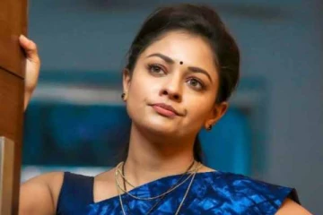 அட நடிகை பூஜா குமாரா இது, அவருக்கு இவ்வளவு பெரிய மகளா?- லேட்டஸ்ட் போட்டோ