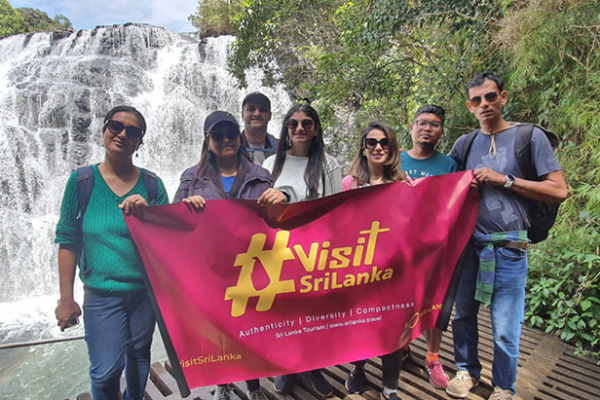 இந்த ஆண்டில் இலங்கைக்கு வந்து குவிந்த சுற்றுலாப் பயணிகள் | 300000 Foreign Tourists To Visit Sri Lanka In 2026