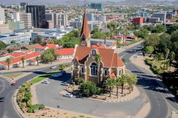 விருந்தாளிக்கு மனைவிகளை இரவு விருந்தாக்கும் கணவன்கள் - எங்கு தெரியுமா?